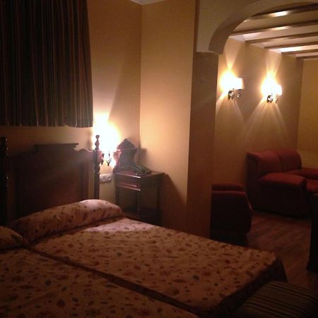 Hotel El Mano Huescar Bilik gambar