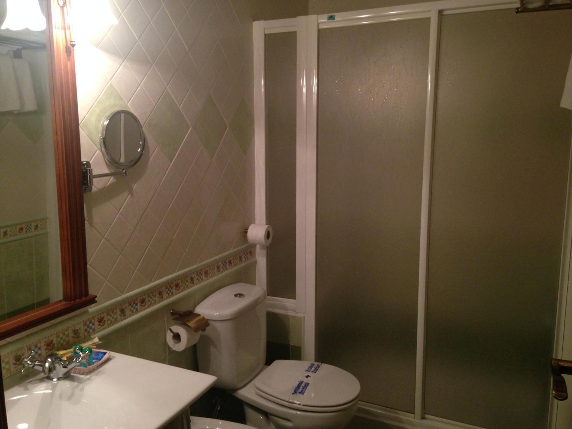 Hotel El Mano Huescar Bilik gambar